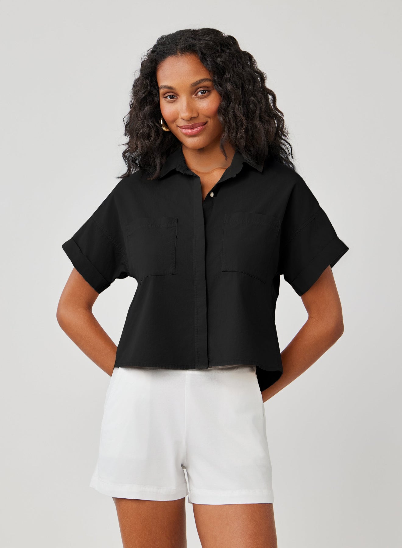 Boxy Two Pocket Short Sleeve Shirt- Black