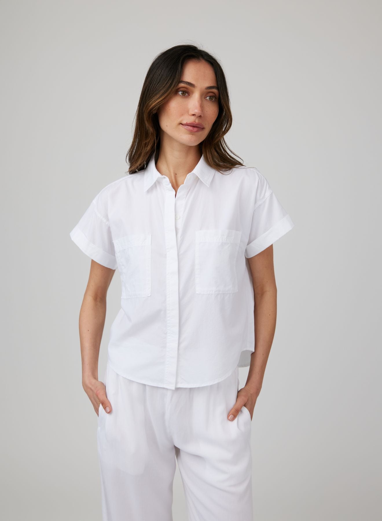 Boxy Two Pocket Short Sleeve Shirt - White